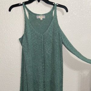 tank sleeved sweater